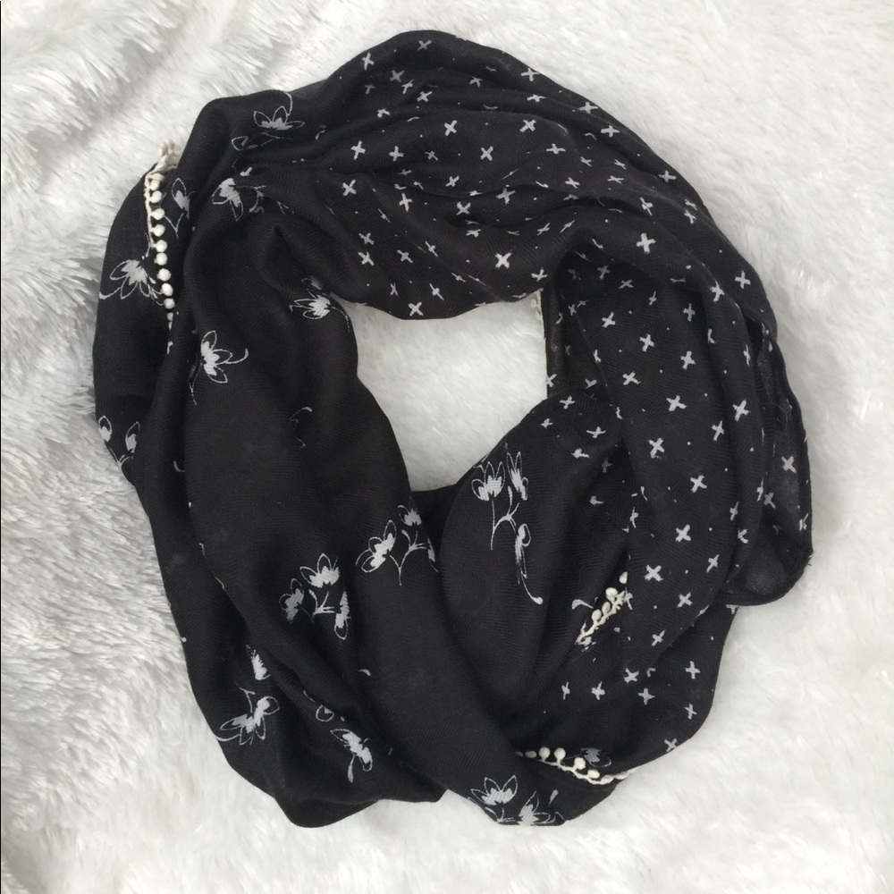Anne Taylor Loft scarf